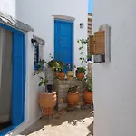 Vicky's Aparthotel Ormos Aigialis