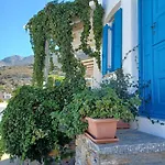 Aparthotel Vicky's Ormos Aigialis
