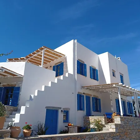 Vicky's 3* Ormos Aigialis