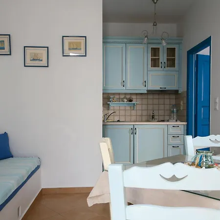 Aparthotel Vicky's Ormos Aigialis