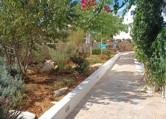 Vicky's Lägenhetshotell Ormos Aigialis