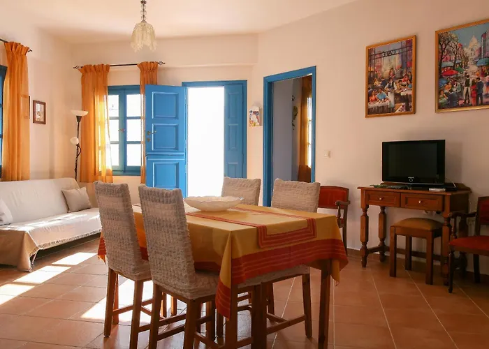 Vicky's Lägenhetshotell Ormos Aigialis